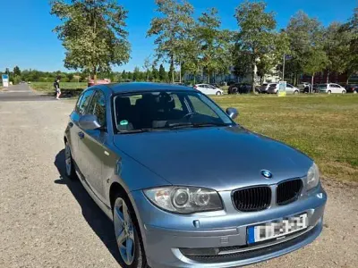 Gebraucht BMW 118 Sport Line 143 PS (105 kW) 2011 Silber Kleinwagen