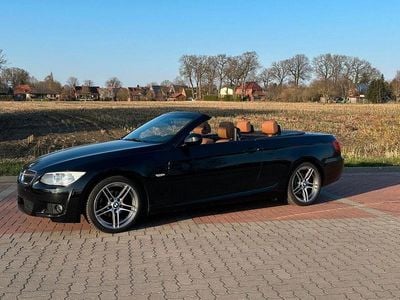 Gebraucht BMW 320 Cabriolet M Sport 170 PS (125 kW) 2013 Schwarz Cabrio