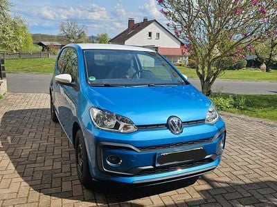 Second-hand VW up! 90 CP (66 kW) 2019 Albastru Hatchback