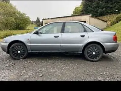Gebraucht Audi A4 101 PS (74 kW) 1995 Grau Limousine