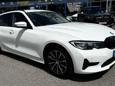 Gebraucht BMW 318 Advantage 150 PS (110 kW) 2022 Weiß Limousine