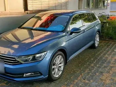 Gebraucht VW Passat 150 PS (110 kW) 2015 Blau Kombi