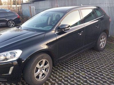Gebraucht Volvo XC60 Momentum 150 PS (110 kW) 2017 Schwarz SUV