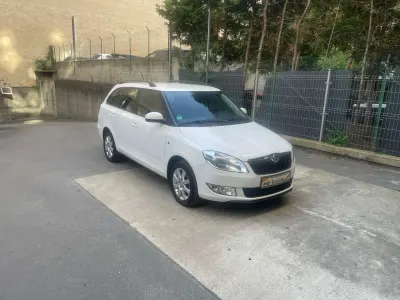 Gebraucht Skoda Fabia Ambition 86 PS (63 kW) 2014 Candyweiss Kombi