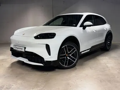 Neu Porsche Cayenne Electric 325 kW (442 PS) 2025 Weiß SUV