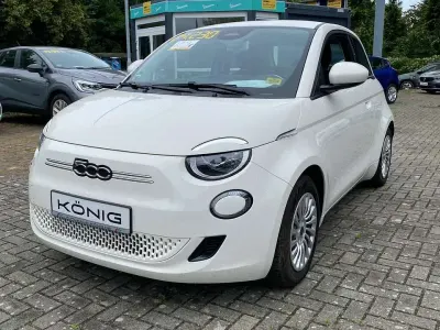 Gebraucht Fiat 500e Basis 86 kW (118 PS) 2023 Weiß Kleinwagen