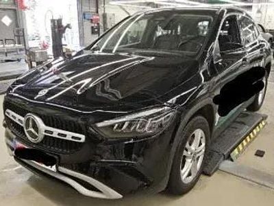Usata Mercedes GLA180 150 CV (110 kW) 2024 Nero SUV
