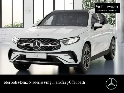 Używany Mercedes GLC300e AMG 197 KM (144 kW) 2026 Biały SUV