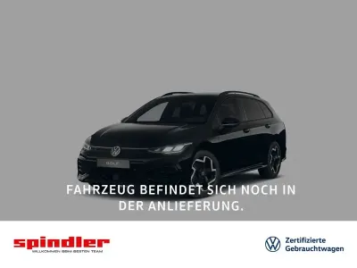 Gebraucht VW Golf VIII R-line 150 PS (110 kW) 2025 Grenadillschwarz metallic Kombi
