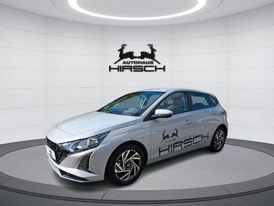 Gebraucht Hyundai i20 Trend 101 PS (74 kW) 2025 Grau Limousine