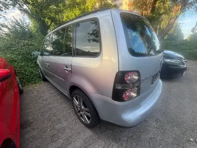 Gebraucht VW Touran 140 PS (102 kW) 2006 Andere farben Van / Kleinbus