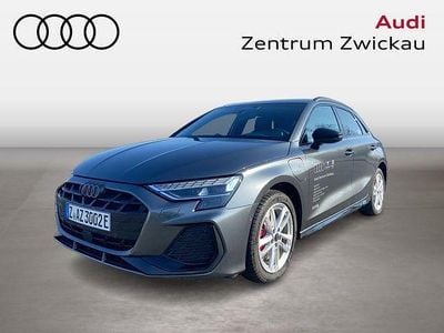 Gebraucht Audi A3 Sportback e-tron Ambiente 272 PS (200 kW) 2025 Grau Kleinwagen