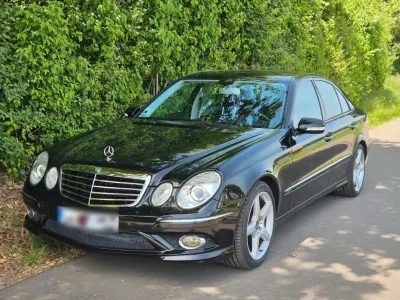 Gebraucht Mercedes E350 Avantgarde 272 PS (200 kW) 2006 Schwarz Limousine