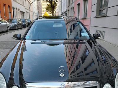 Second-hand Mercedes E220 Avantgarde 170 CP (125 kW) 2008 Negru Break