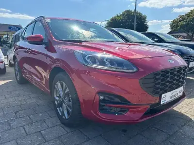 Gebraucht Ford Kuga ST-Line 150 PS (110 kW) 2024 Lucidrot metallic SUV