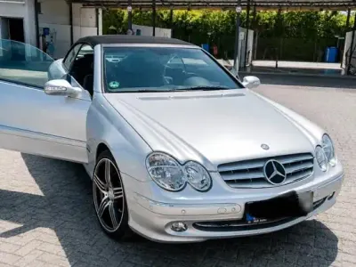 Gebraucht Mercedes CLK320 218 PS (160 kW) 2002 Silber Cabrio