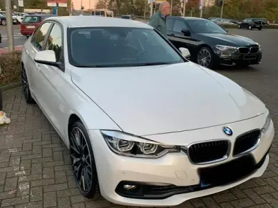 Gebraucht BMW 318 150 PS (110 kW) 2016 Weiß Coupé