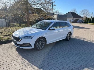 Gebraucht Skoda Octavia First Edition 150 PS (110 kW) 2020 Weiß Kombi