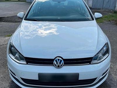 Usata VW Golf VII 105 CV (77 kW) 2014 Bianco Utilitaria