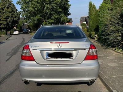 Mercedes E280