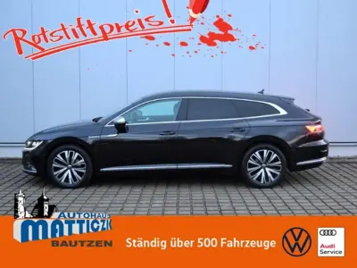 Gebraucht VW Arteon Elegance 200 PS (147 kW) 2021 Deep black perleffekt Kombi