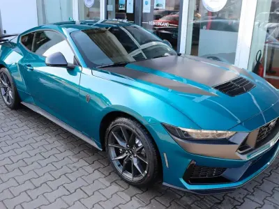 Neu Ford Mustang Dark Horse 454 PS (333 kW) 2026 Adriatic blue green metallic Coupé