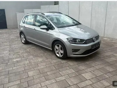 Gebraucht VW Golf Sportsvan Comfortline 110 PS (80 kW) 2015 Silber Van / Kleinbus