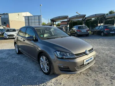 Gebraucht VW Golf VII Highline 140 PS (102 kW) 2013 Limestone grey metallic Kleinwagen