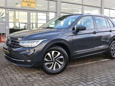 Gebraucht VW Tiguan Active 150 PS (110 kW) 2022 Grau SUV