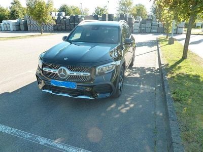Mercedes GLB200