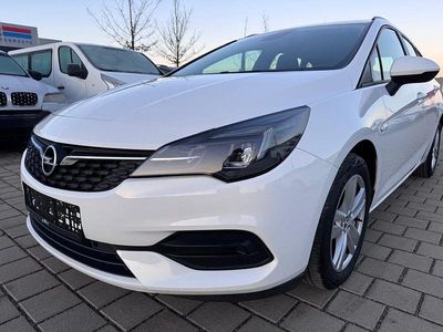 Weiß Gebraucht 2021 Opel Astra Kombi | 11.950 € (Fairer Preis)