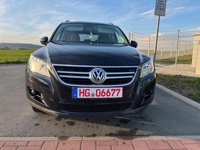 Gebraucht VW Tiguan Trendline 140 PS (102 kW) 2010 Schwarz SUV