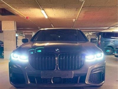 Gebraucht BMW 750 Comfort Edition 530 PS (389 kW) 2019 Grau Limousine