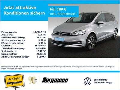 Gebraucht VW Touran Highline 150 PS (110 kW) 2022 Silber / reflexsilber Van / Kleinbus