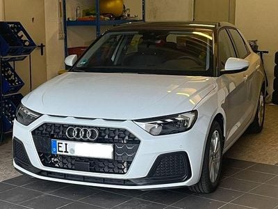 Weiß Gebraucht 2022 Audi A1 Sportback Advanced Kleinwagen | 19.995 € (Guter Preis)