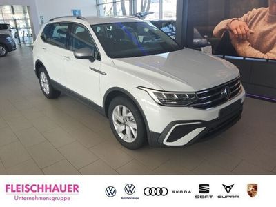 Weiß Gebraucht 2024 VW Tiguan Life SUV | 35.990 € (Fairer Preis)