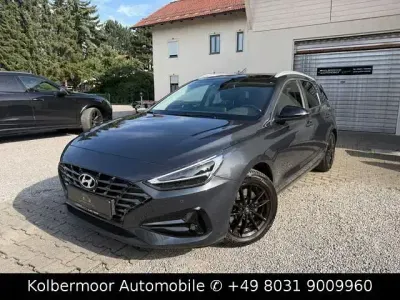 Gebraucht Hyundai i30 Edition 30+ 159 PS (116 kW) 2021 Grau Limousine