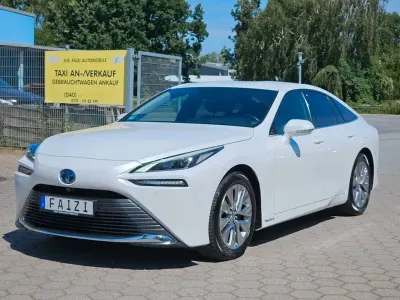 Gebraucht Toyota Mirai Executive 182 PS (133 kW) 2022 Frozen white Limousine