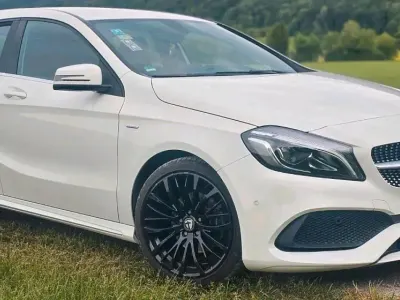 Gebraucht Mercedes 200 AMG line 156 PS (114 kW) 2018 Weiß Limousine