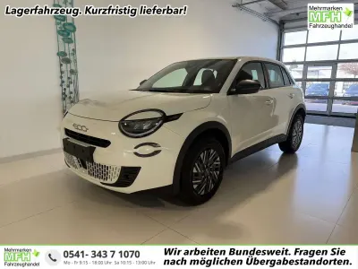 Neu Fiat 600 Pop 110 PS (80 kW) 2026 268 gelato weiss SUV