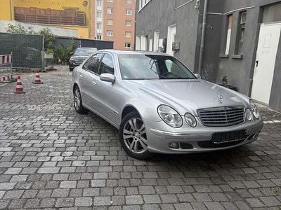 Gebraucht Mercedes E320 Elegance 204 PS (150 kW) 2005 Grau Limousine