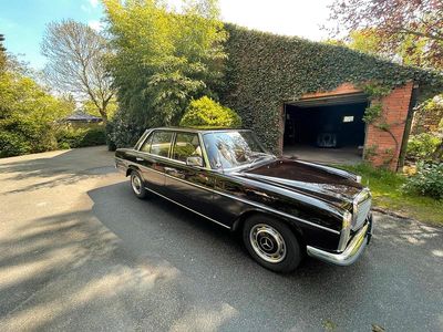 Andere farben Gebraucht 1971 Mercedes W115 Limousine | 7.500 €