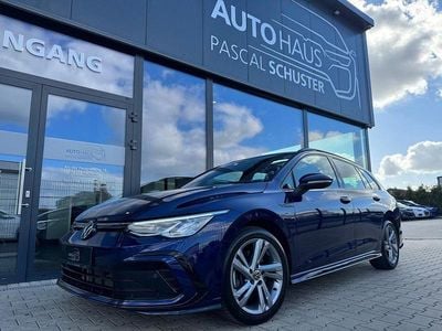Gebraucht VW Golf VIII R-line 150 PS (110 kW) 2023 Atlantik blue metallic Kombi