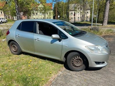 Usata Toyota Auris 123 CV (90 kW) 2007 Argento Utilitaria