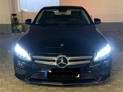 Gebraucht Mercedes C220 194 PS (142 kW) 2018 Schwarz Limousine