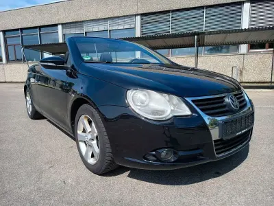 Używany VW Eos 122 KM (89 kW) 2009 Czarny Kabriolet