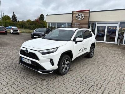 Weiß Gebraucht 2025 Toyota RAV4 Hybrid SUV | 55.950 € (Teuer)