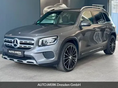Gebraucht Mercedes GLB200 Progressive 163 PS (119 kW) 2021 Grau SUV