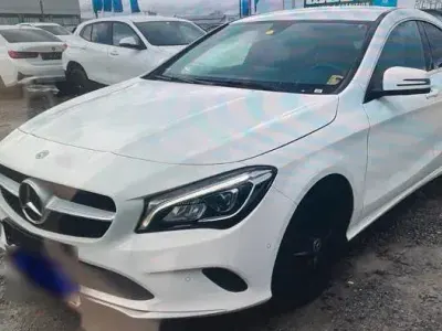 Gebraucht Mercedes CLA180 122 PS (89 kW) 2018 Weiß Limousine