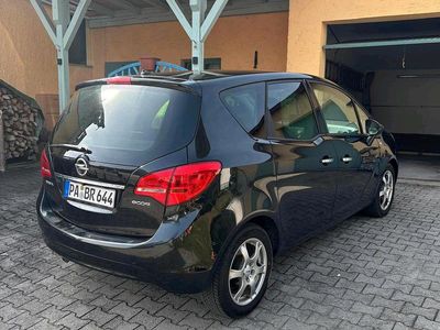 Gebraucht Opel Meriva 131 PS (96 kW) 2012 Schwarz Van / Kleinbus